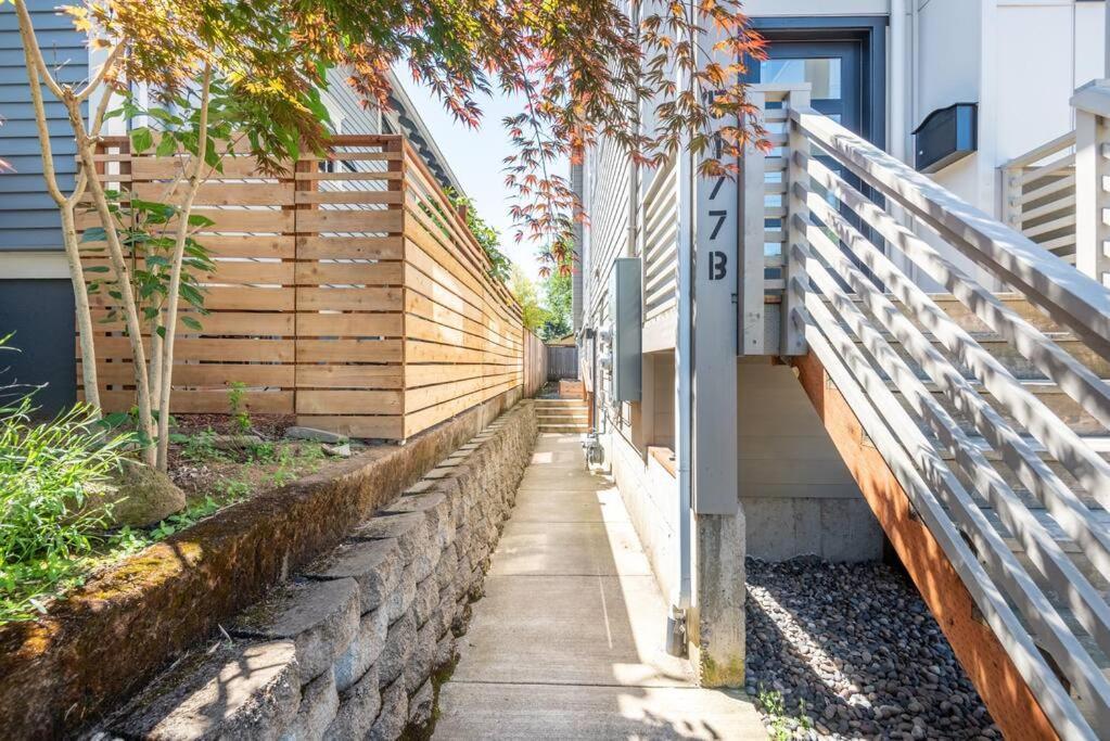 Walkable Apt Next To Restaurants, Bars, And Shops! 포틀랜드 외부 사진